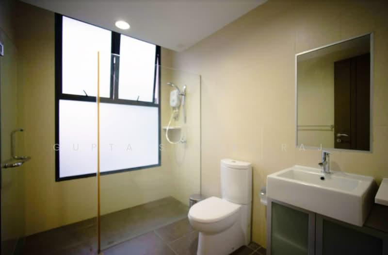 The Estrella, 342 PASIR PANJANG ROAD, Room Rental, 216 sqft, Condominium For Rent, by Gupta Sameer Raj, 500142186 - Bathroom - PropertyGuru.com.sg