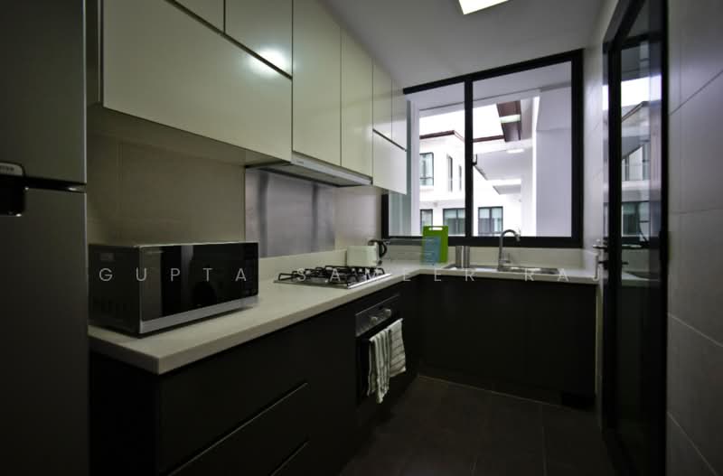 The Estrella, 342 PASIR PANJANG ROAD, Room Rental, 216 sqft, Condominium For Rent, by Gupta Sameer Raj, 500142186 - Kitchen - PropertyGuru.com.sg