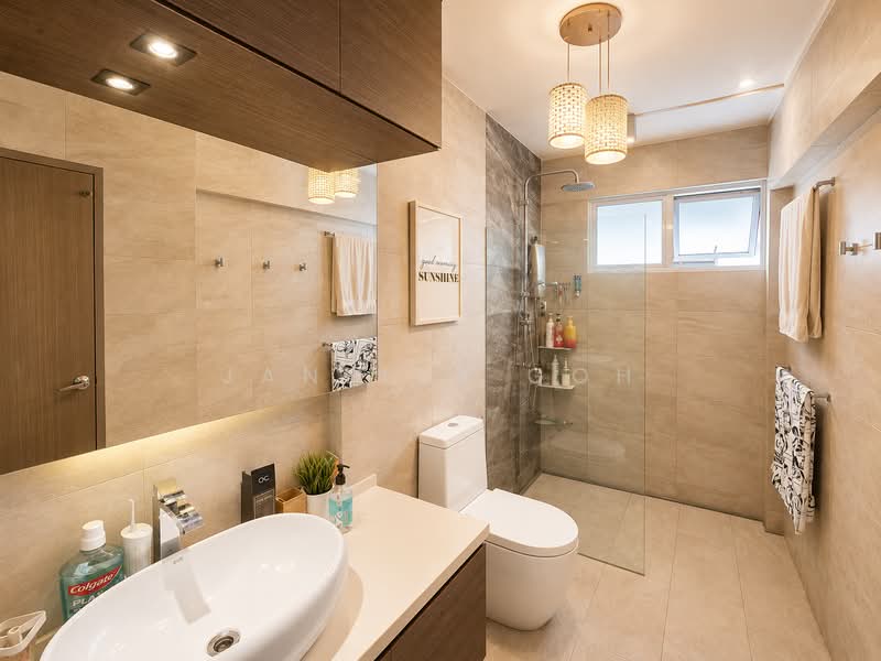 424 Hougang Avenue 6, 424 Hougang Avenue 6, 4 Bedrooms, 1,421 sqft, HDB Flat For Sale, by Janelle Goh, 500142187 - Master Bathroom - PropertyGuru.com.sg