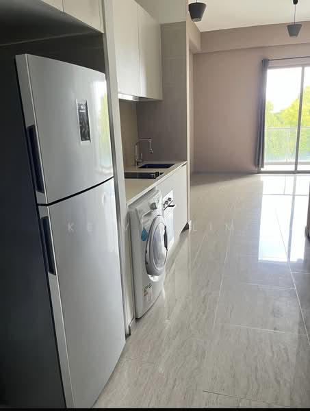 Stratum, 98 Elias Road, 1 Bedroom, 452 sqft, Condominium For Rent, by Kelvin Lim, 500142189 - Kitchen - PropertyGuru.com.sg
