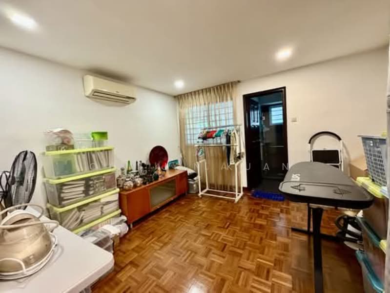 29 Dyson Road, , 5 Bedrooms, 3,500 sqft, Corner Terrace For Rent, by Oon Jin Kuan, 500142195 - Living Room - PropertyGuru.com.sg