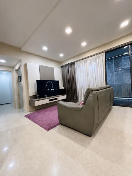The Luxurie, 21 Compassvale Road, 4 Bedrooms, 1,313 sqft, Condominium For Sale, by Eric Lee, 500142208 - Living Room - PropertyGuru.com.sg