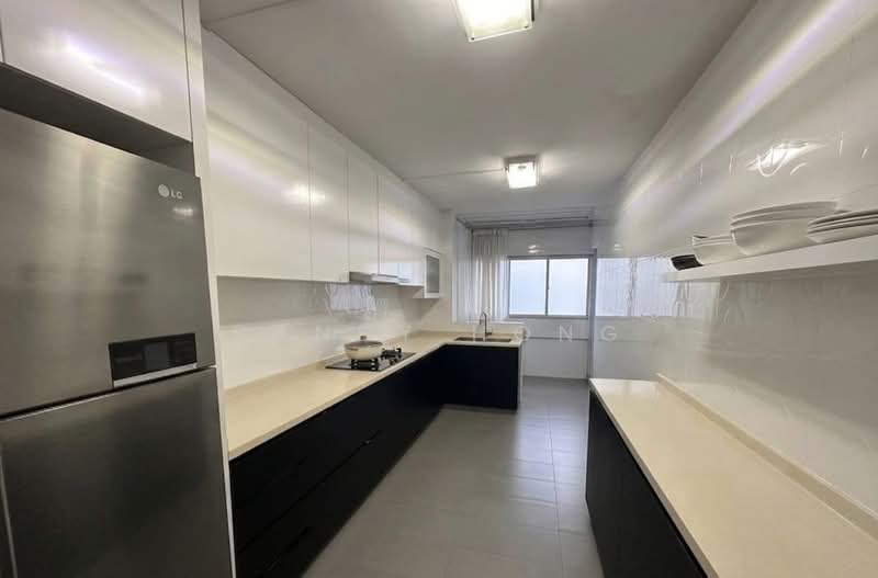 546 Jurong West Street 42, 546 Jurong West Street 42, 3 Bedrooms, 1,108 sqft, HDB Flat For Sale, by Sandy Hong, 500142226 - Kitchen - PropertyGuru.com.sg