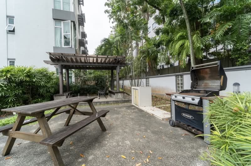 Royal Palm Mansions, 330 Pasir Panjang Road, 3 Bedrooms, 1,238 sqft, Condominium For Rent, by William Yap, 500142234 - Exterior - PropertyGuru.com.sg