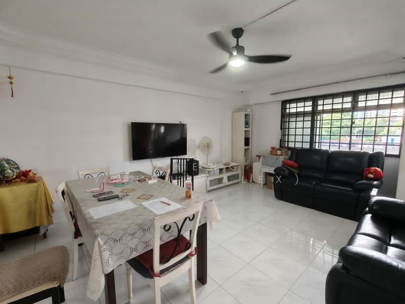 810 Woodlands Street 81, 810 Woodlands Street 81, 3 Bedrooms, 1,141 sqft, HDB Flat For Sale, by Zheng Yanhui(Alex), 500142242 - Living Room - PropertyGuru.com.sg