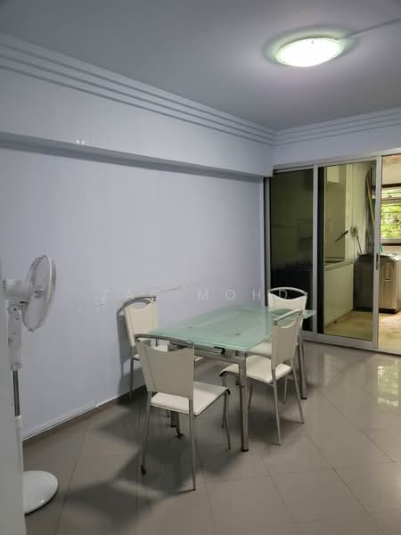 835 Woodlands Street 83, 835 Woodlands Street 83, 2 Bedrooms, 680 sqft, HDB Flat For Rent, by Zac Mohd, 500142244 - Dining Room - PropertyGuru.com.sg