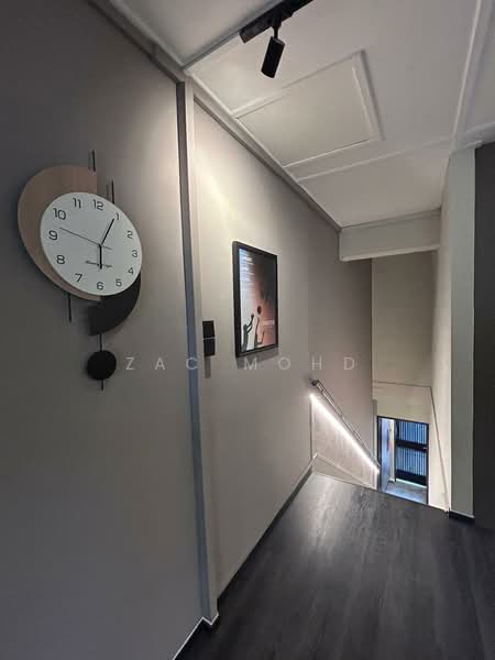 48 Sims Place, 48 Sims Place, 2 Bedrooms, 750 sqft, HDB Flat For Rent, by Zac Mohd, 500142251 - Corridor - PropertyGuru.com.sg