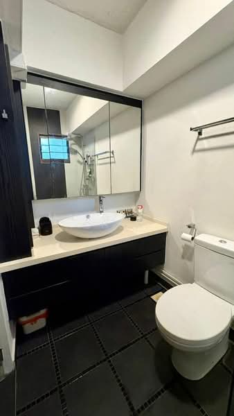 75B Redhill Road, 75B Redhill Road, 3 Bedrooms, 1,238 sqft, HDB Flat For Sale, by Margaret Chua, 500142262 - Bathroom - PropertyGuru.com.sg