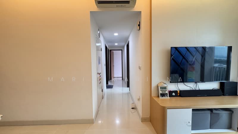 Watercolours, 25 Pasir Ris Link, 3 Bedrooms, 958 sqft, Executive Condominium For Sale, by Maria Mariana, 500142264 - Corridor - PropertyGuru.com.sg