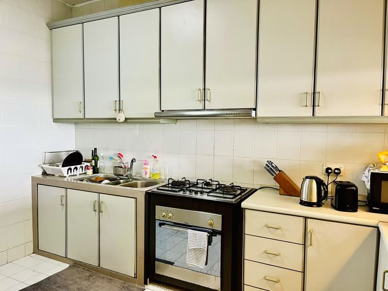 Ridgewood Condominium, 61 Mount Sinai Drive, 3 Bedrooms, 1,744 sqft, Condominium For Rent, by Audrey Soo, 500142265 - Kitchen - PropertyGuru.com.sg
