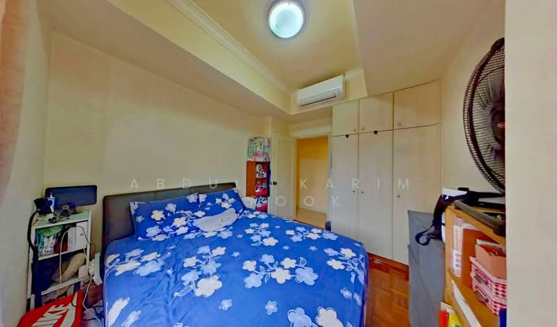 Seasons View, 5 Pemimpin Drive, 2 Bedrooms, 969 sqft, Condominium For Sale, by Abdul Karim Farook, 500142279 - PropertyGuru.com.sg