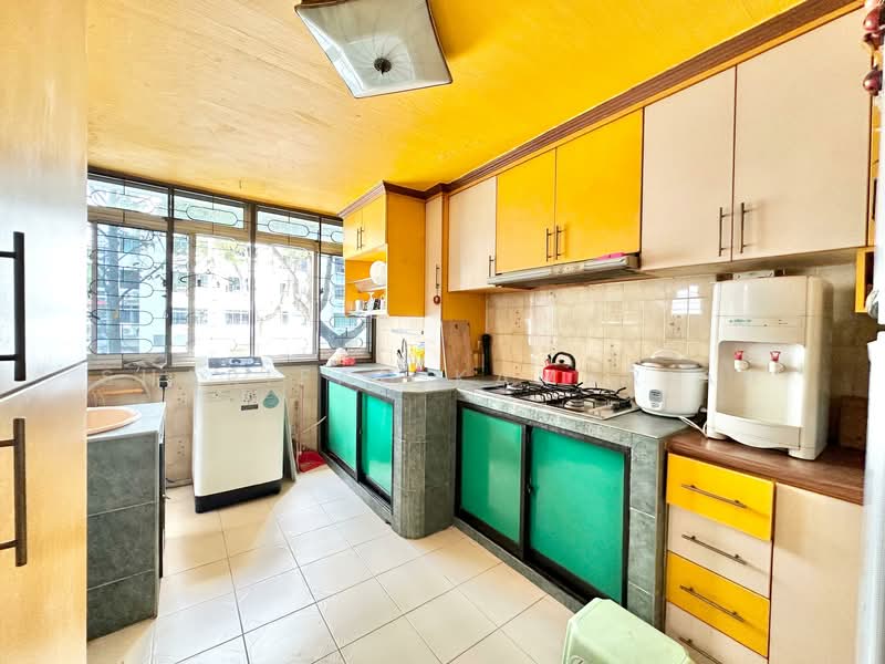 16 Eunos Crescent, 16 Eunos Crescent, 2 Bedrooms, 753 sqft, HDB Flat For Sale, by Sharifah Kamariah, 500142285 - Kitchen - PropertyGuru.com.sg