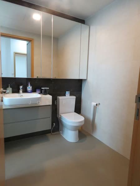 The Glades, 20 Bedok Rise, 3 Bedrooms, 861 sqft, Condominium For Sale, by Joseph Tan, 500142286 - Bathroom - PropertyGuru.com.sg