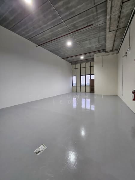 Stellar @ Tampines, 12 Tampines North Drive 4, Pasir Ris / Tampines, 1,210 sqft, Factory / Workshop (B2) For Rent, by Cai Junhui (Ed), 500142289 - Interior - CommercialGuru.com.sg