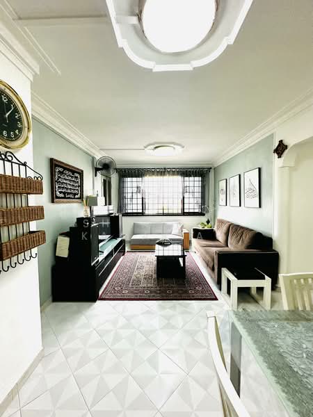 415 Pasir Ris Drive 6, 415 Pasir Ris Drive 6, 3 Bedrooms, 1,109 sqft, HDB Flat For Sale, by Sharifah Kamariah, 500142296 - Living Room - PropertyGuru.com.sg