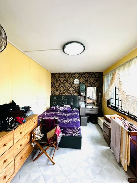 415 Pasir Ris Drive 6, 415 Pasir Ris Drive 6, 3 Bedrooms, 1,109 sqft, HDB Flat For Sale, by Sharifah Kamariah, 500142296 - Bedroom - PropertyGuru.com.sg