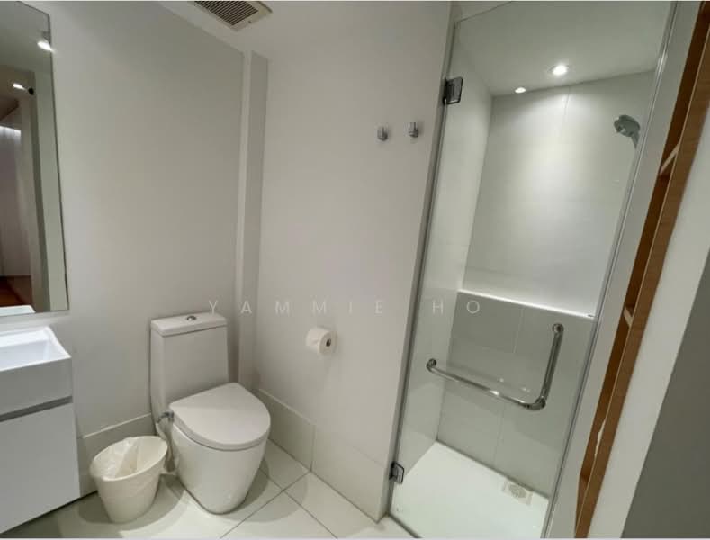 One North Bridge, 1 North Bridge Road, 2 Bedrooms, 885 sqft, Apartment For Rent, by Yammie Ho, 500142299 - Bathroom - PropertyGuru.com.sg