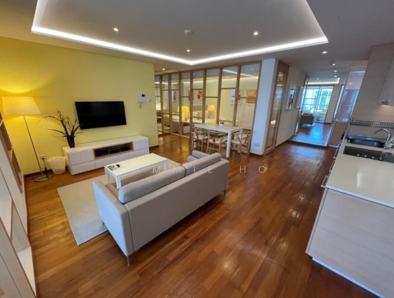 One North Bridge, 1 North Bridge Road, 2 Bedrooms, 885 sqft, Apartment For Rent, by Yammie Ho, 500142299 - Living Room - PropertyGuru.com.sg