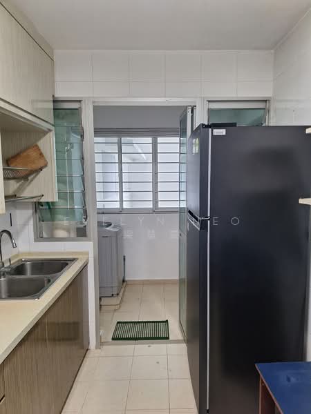 471A Upper Serangoon Crescent, 471A Upper Serangoon Crescent, 3 Bedrooms, 990 sqft, HDB Flat For Rent, by Evelyn Neo 梁慧雯, 500142300 - Kitchen - PropertyGuru.com.sg