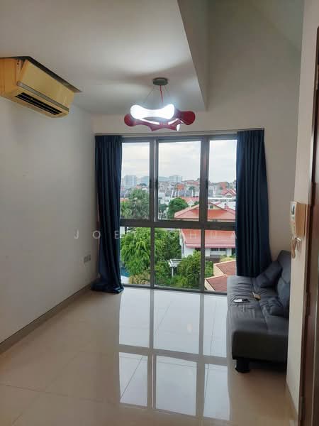 D'Zire, 12 Robey Crescent, 1 Bedroom, 463 sqft, Condominium For Sale, by Joey Chua, 500142303 - Living Room - PropertyGuru.com.sg