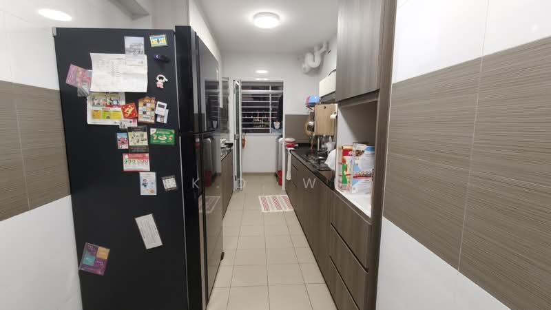 293C Compassvale Crescent, 293C Compassvale Crescent, 3 Bedrooms, 1,216 sqft, HDB Flat For Sale, by K.D. Wu, 500142305 - Kitchen - PropertyGuru.com.sg
