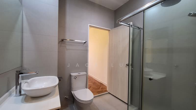 Orange Regency, 101 Fernhill Road, 3 Bedrooms, 2,422 sqft, Apartment For Rent, by Jack Lu, 500142311 - Bathroom - PropertyGuru.com.sg