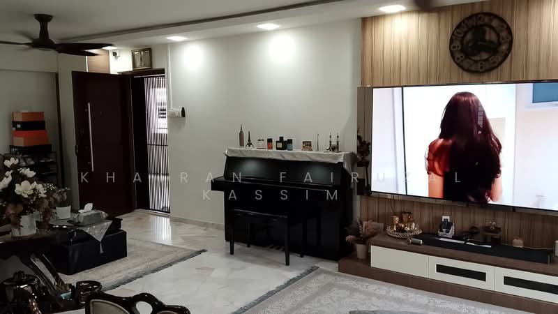 338 Tampines Street 33, 338 Tampines Street 33, 4 Bedrooms, 1,346 sqft, HDB Flat For Rent, by Khairan Fairuzal Kassim, 500142314 - Living Room - PropertyGuru.com.sg
