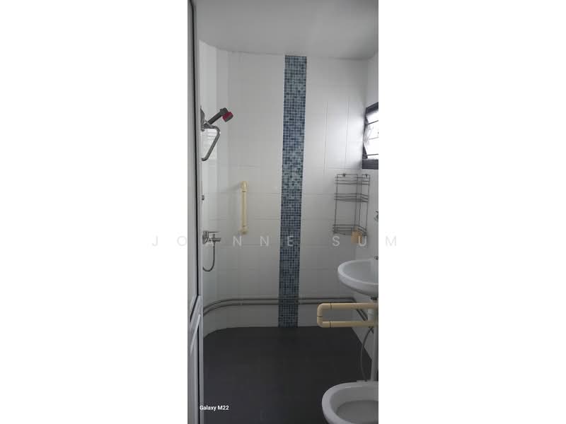 332 Hougang Avenue 5, 332 Hougang Avenue 5, Room Rental, 180 sqft, HDB Flat For Rent, by Joanne Sum, 500142323 - Bathroom - PropertyGuru.com.sg