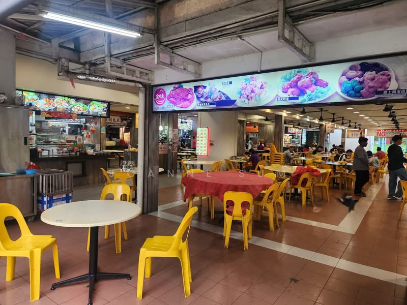 332 Hougang Avenue 5, 332 Hougang Avenue 5, Room Rental, 180 sqft, HDB Flat For Rent, by Joanne Sum, 500142323 - Food court - PropertyGuru.com.sg