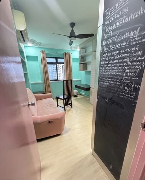 304B Anchorvale Link, , 3 Bedrooms, 1,184 sqft, HDB Flat For Sale, by Anndy Tan, 500142326 - Living Room - PropertyGuru.com.sg