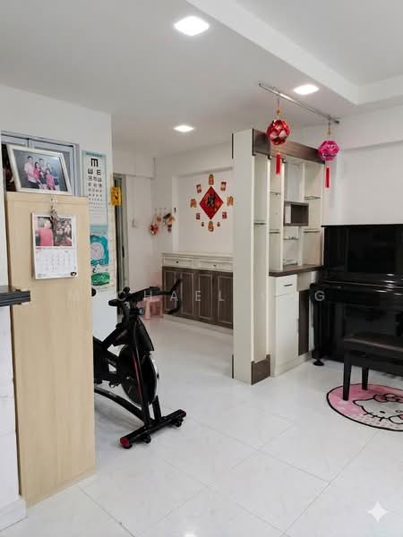 766 Choa Chu Kang North 5, 766 Choa Chu Kang North 5, 3 Bedrooms, 1,119 sqft, HDB Flat For Sale, by Michael Ong, 500142330 - Living Room - PropertyGuru.com.sg