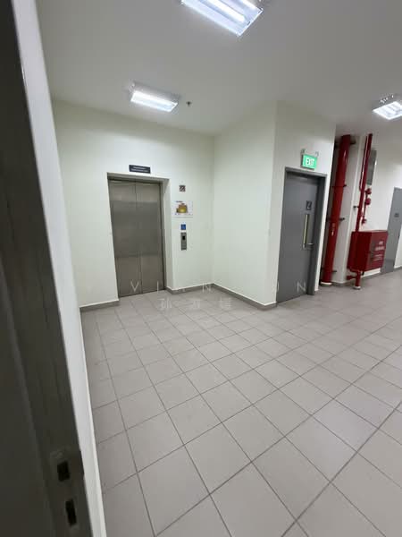 Cold Room Food Factory For Rent W'lands Terrace $2 psf per month, Woodlands Terrace, Admiralty / Woodlands, 15,000 sqft, Factory / Workshop (B2) For Rent, by Vivian Sun 孙淑媛, 500142332 - Corridor - CommercialGuru.com.sg