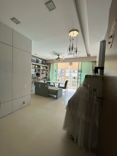 Watercolours, 25 Pasir Ris Link, 3 Bedrooms, 1,141 sqft, Executive Condominium For Sale, by Esther Cai, 500142333 - Living Room - PropertyGuru.com.sg