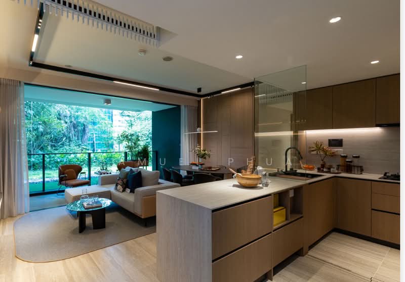 1km pei hwa primary, cheap 3 bed, , 3 Bedrooms, 1,109 sqft, Condominium For Sale, by Samuel Phua, 500142347 - Living Room - PropertyGuru.com.sg
