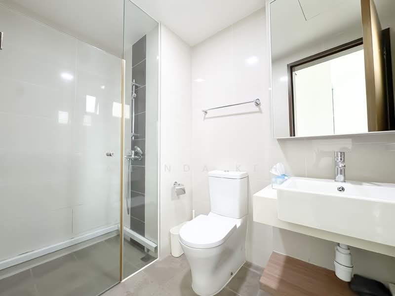 Watercolours, 21 Pasir Ris Link, 3 Bedrooms, 987 sqft, Executive Condominium For Rent, by Amanda Keh, 500142358 - Bathroom - PropertyGuru.com.sg