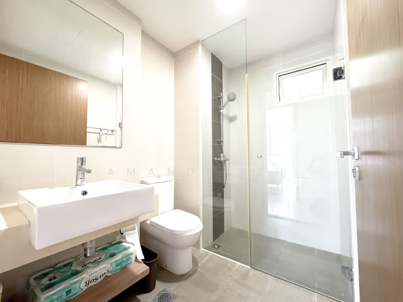 Watercolours, 21 Pasir Ris Link, 3 Bedrooms, 987 sqft, Executive Condominium For Rent, by Amanda Keh, 500142358 - Bathroom - PropertyGuru.com.sg