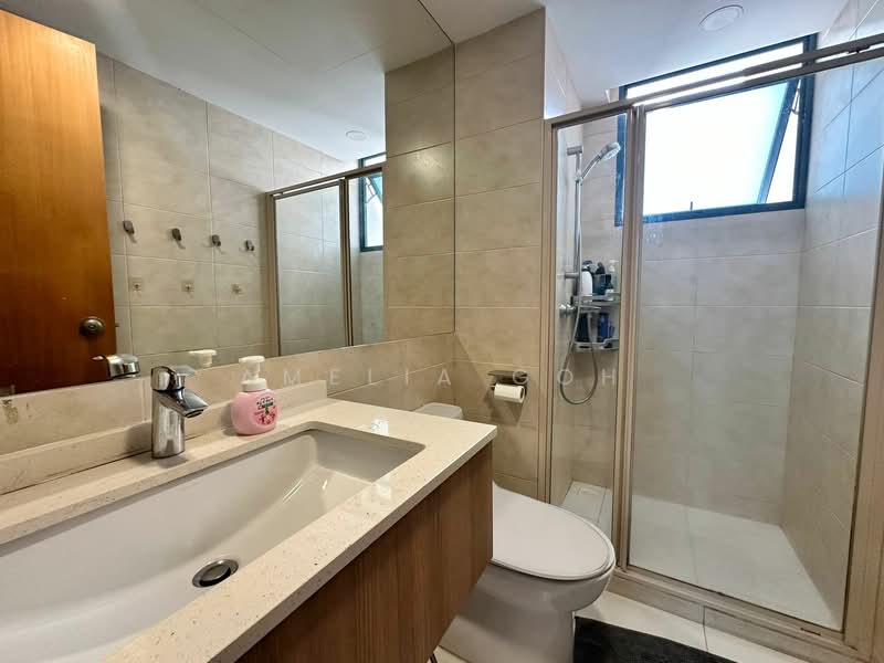 Blue Horizon, 21 West Coast Crescent, 3 Bedrooms, 1,000 sqft, Condominium For Rent, by Amelia Goh, 500142365 - Bathroom - PropertyGuru.com.sg