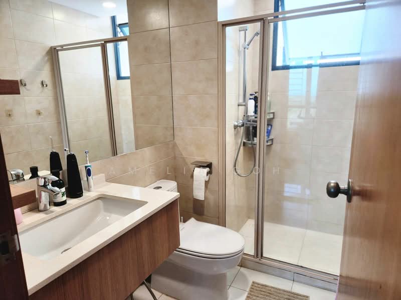 Blue Horizon, 21 West Coast Crescent, 3 Bedrooms, 1,000 sqft, Condominium For Rent, by Amelia Goh, 500142365 - Bathroom - PropertyGuru.com.sg