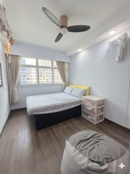 56 Teban Gardens Road, 56 Teban Gardens Road, 3 Bedrooms, 990 sqft, HDB Flat For Sale, by Lionel Yeo, 500142368 - Bedroom - PropertyGuru.com.sg
