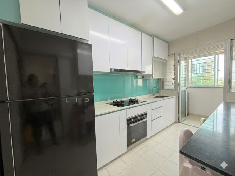 56 Teban Gardens Road, 56 Teban Gardens Road, 3 Bedrooms, 990 sqft, HDB Flat For Sale, by Lionel Yeo, 500142368 - Kitchen - PropertyGuru.com.sg