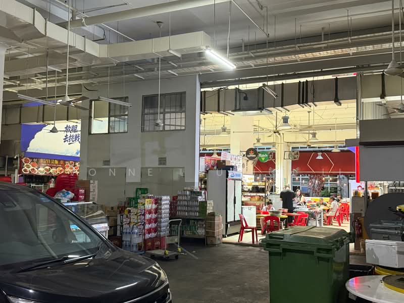 Unity Centre, 51 Bukit Batok Crescent, 3,681 sqft, Light Industrial (B1) For Sale, by Yvonne Lau Jun Li, 500142374 - Exterior - CommercialGuru.com.sg