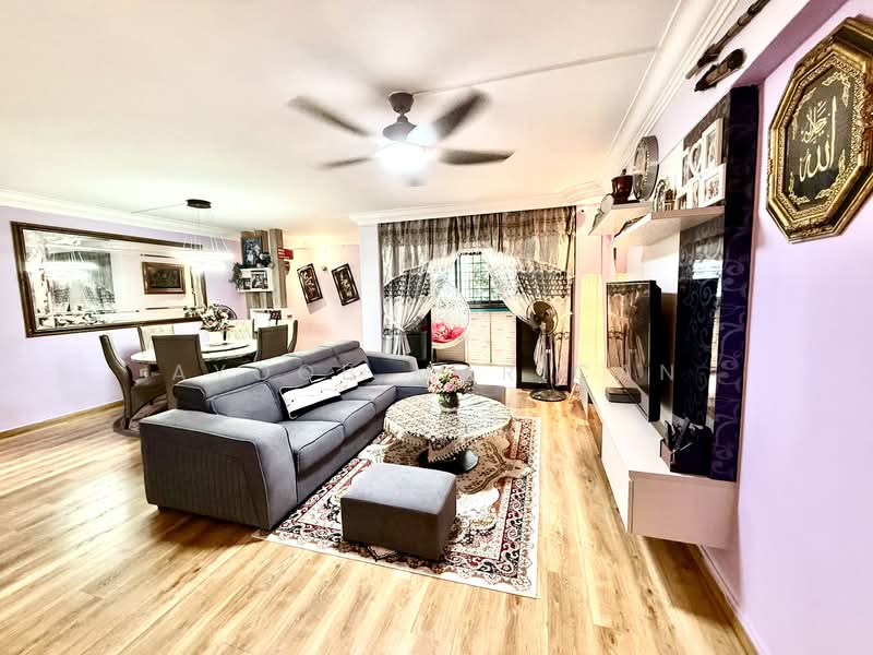 966 Hougang Avenue 9, 966 Hougang Avenue 9, 3 Bedrooms, 1,238 sqft, HDB Flat For Sale, by Ayoob Marican, 500142380 - Living Room - PropertyGuru.com.sg