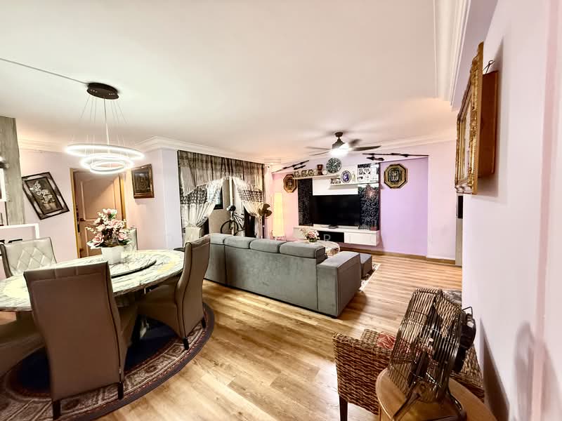 966 Hougang Avenue 9, 966 Hougang Avenue 9, 3 Bedrooms, 1,238 sqft, HDB Flat For Sale, by Ayoob Marican, 500142380 - Living Room - PropertyGuru.com.sg