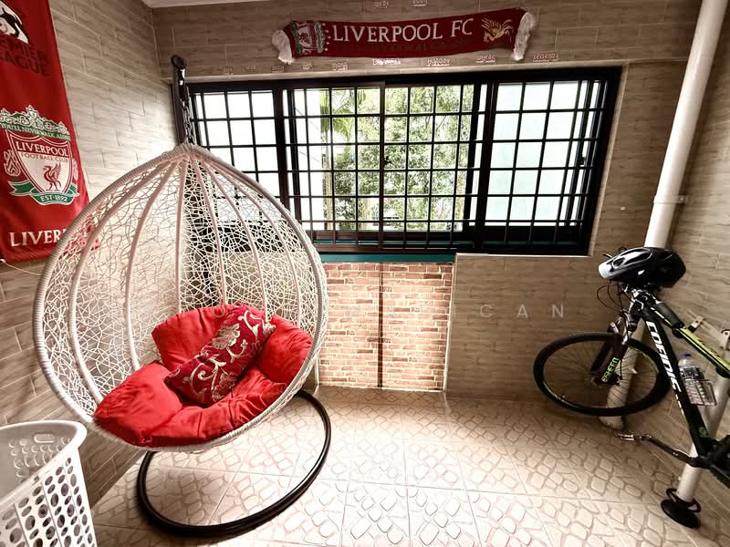 966 Hougang Avenue 9, 966 Hougang Avenue 9, 3 Bedrooms, 1,238 sqft, HDB Flat For Sale, by Ayoob Marican, 500142380 - Balcony - PropertyGuru.com.sg