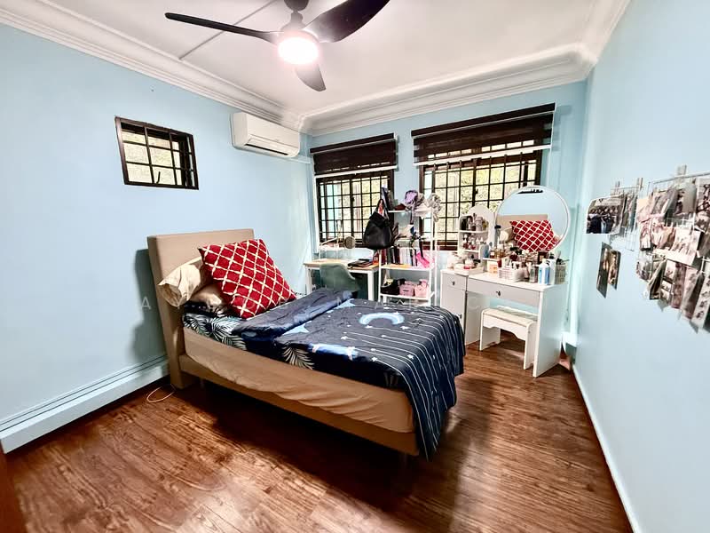 966 Hougang Avenue 9, 966 Hougang Avenue 9, 3 Bedrooms, 1,238 sqft, HDB Flat For Sale, by Ayoob Marican, 500142380 - Bedroom - PropertyGuru.com.sg