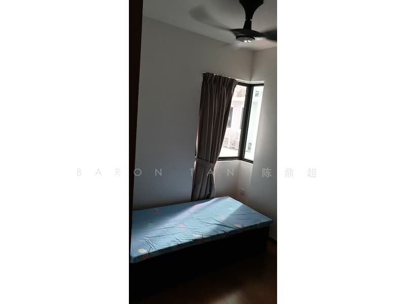 Kingsford Waterbay, 84 Upper Serangoon View, 3 Bedrooms, 883 sqft, Condominium For Rent, by Baron Tan 陈鼎超, 500142381 - Bedroom - PropertyGuru.com.sg