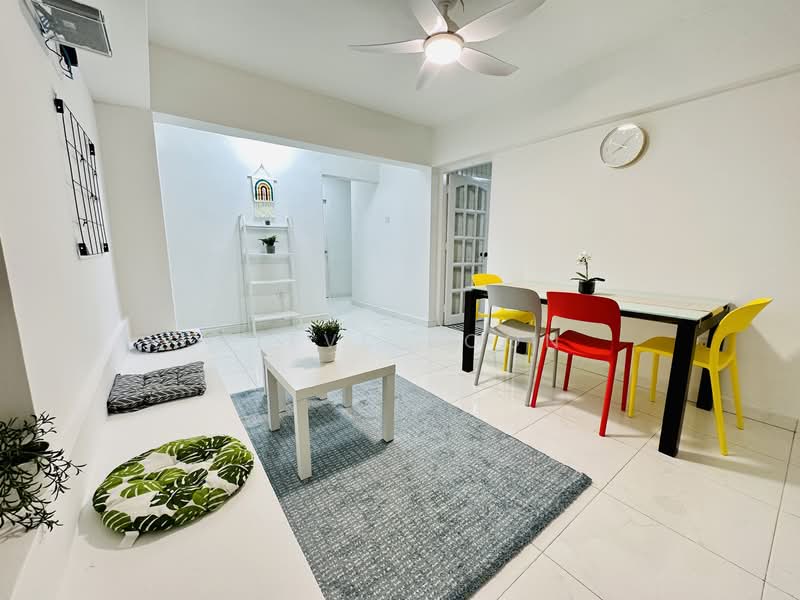 Ivory Heights, 124 Jurong East Street 13, Room Rental, 120 sqft, Condominium For Rent, by Steve Voon, 500142397 - Living Room - PropertyGuru.com.sg