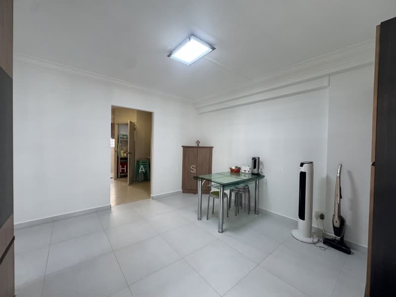 743 Woodlands Circle, 743 Woodlands Circle, 3 Bedrooms, 980 sqft, HDB Flat For Sale, by Charis Seah, 500142398 - Dining Room - PropertyGuru.com.sg