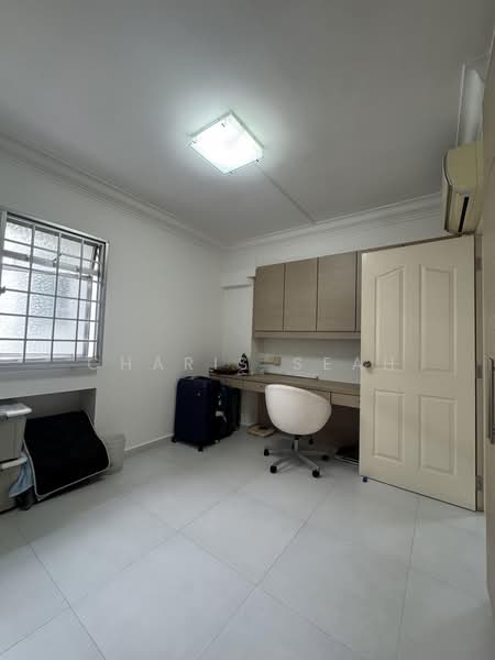743 Woodlands Circle, 743 Woodlands Circle, 3 Bedrooms, 980 sqft, HDB Flat For Sale, by Charis Seah, 500142398 - Bedroom 2 - PropertyGuru.com.sg