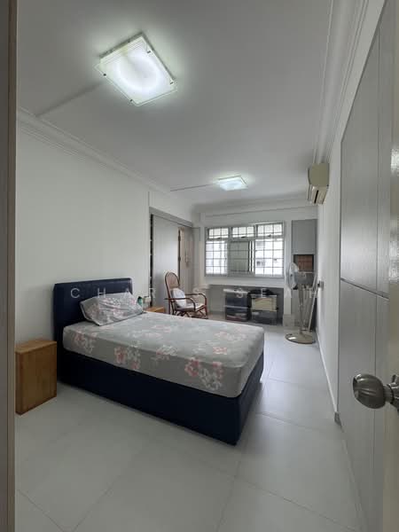 743 Woodlands Circle, 743 Woodlands Circle, 3 Bedrooms, 980 sqft, HDB Flat For Sale, by Charis Seah, 500142398 - Master bedroom - PropertyGuru.com.sg